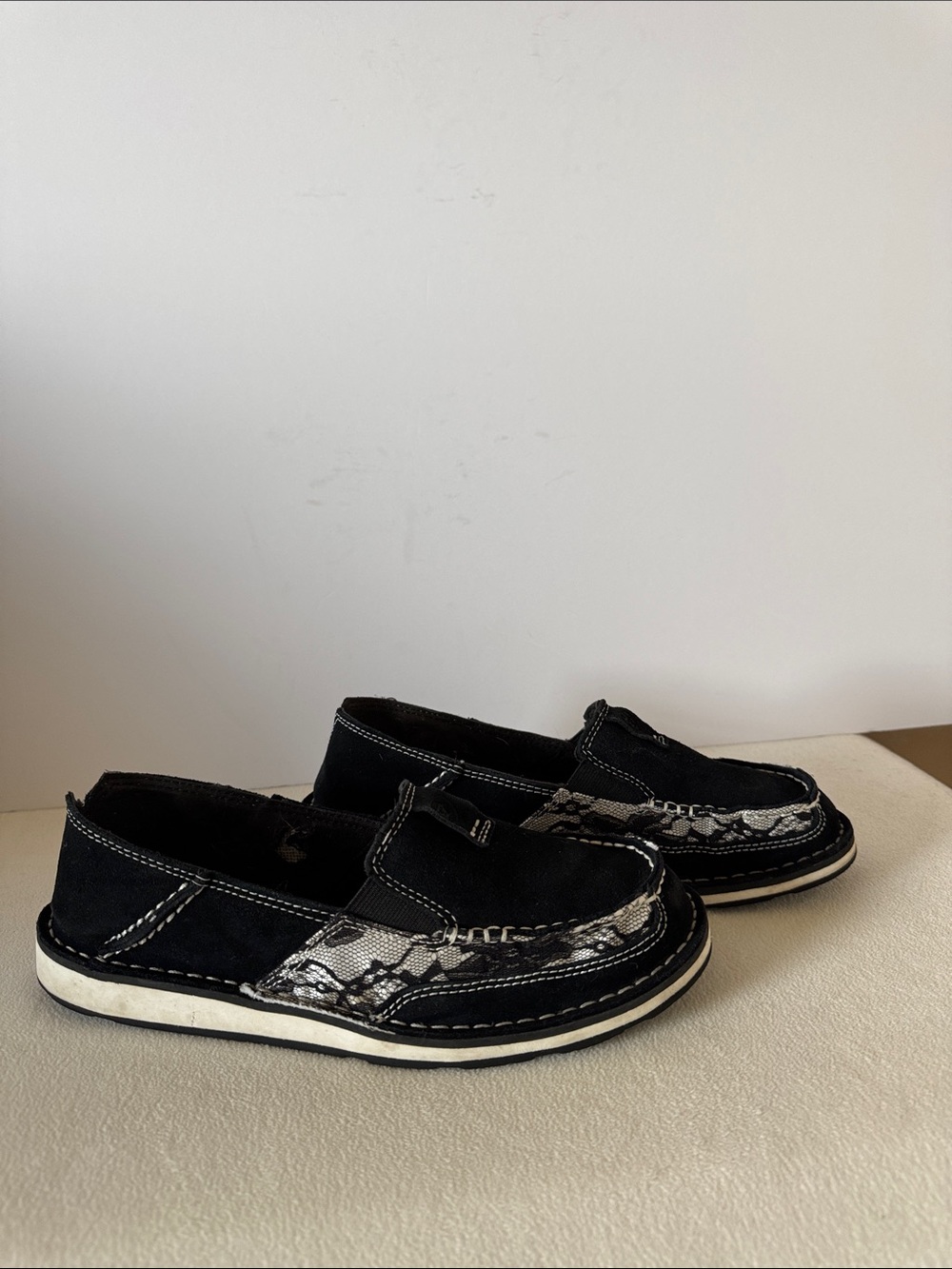 Ariat lace cruiser slip-ons